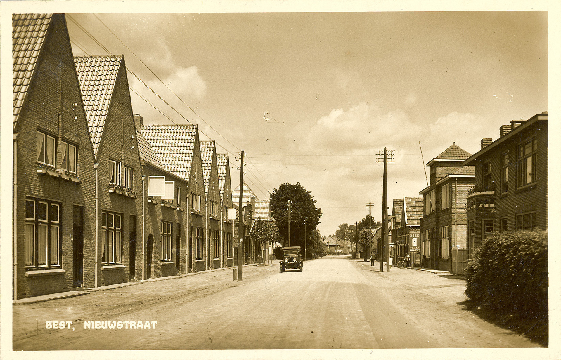 Historische foto van de Nieuwstraat met de 7 huisjes.